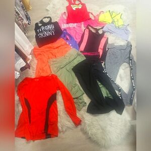 14pc of workout clothes for only $20